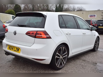 Used Volkswagen Golf 2014 for sale - 78933626: Photo