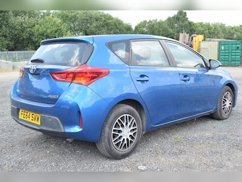 Used Toyota Auris 2014 for sale - 79202332: Photo