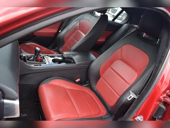 Used Jaguar XE 2016 for sale - 78934168: Photo