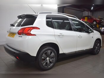 Used Peugeot 2008 2015 for sale - 78965960: Photo