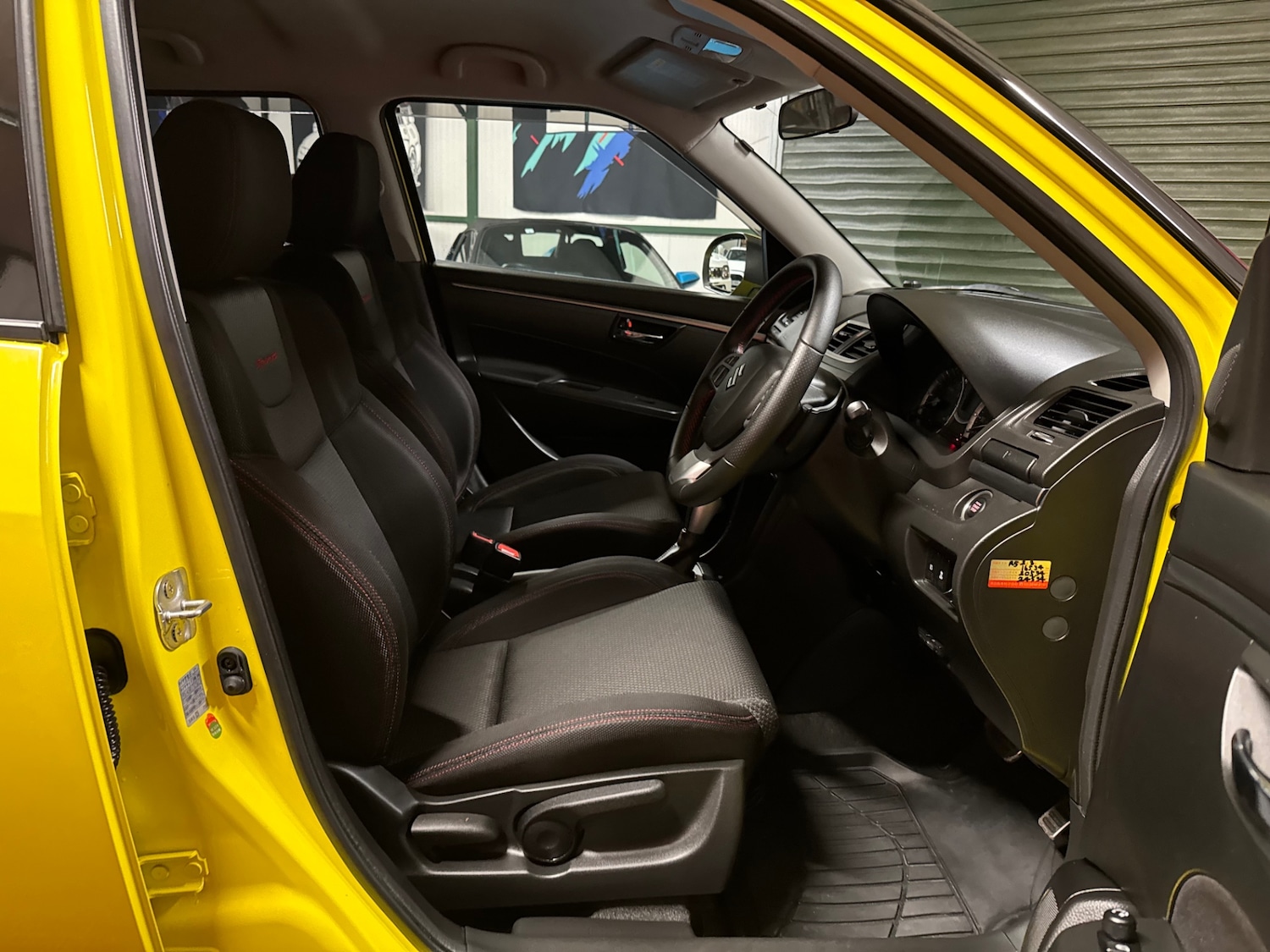 Used Suzuki Swift 2012 for sale - 77319885: Photo 13