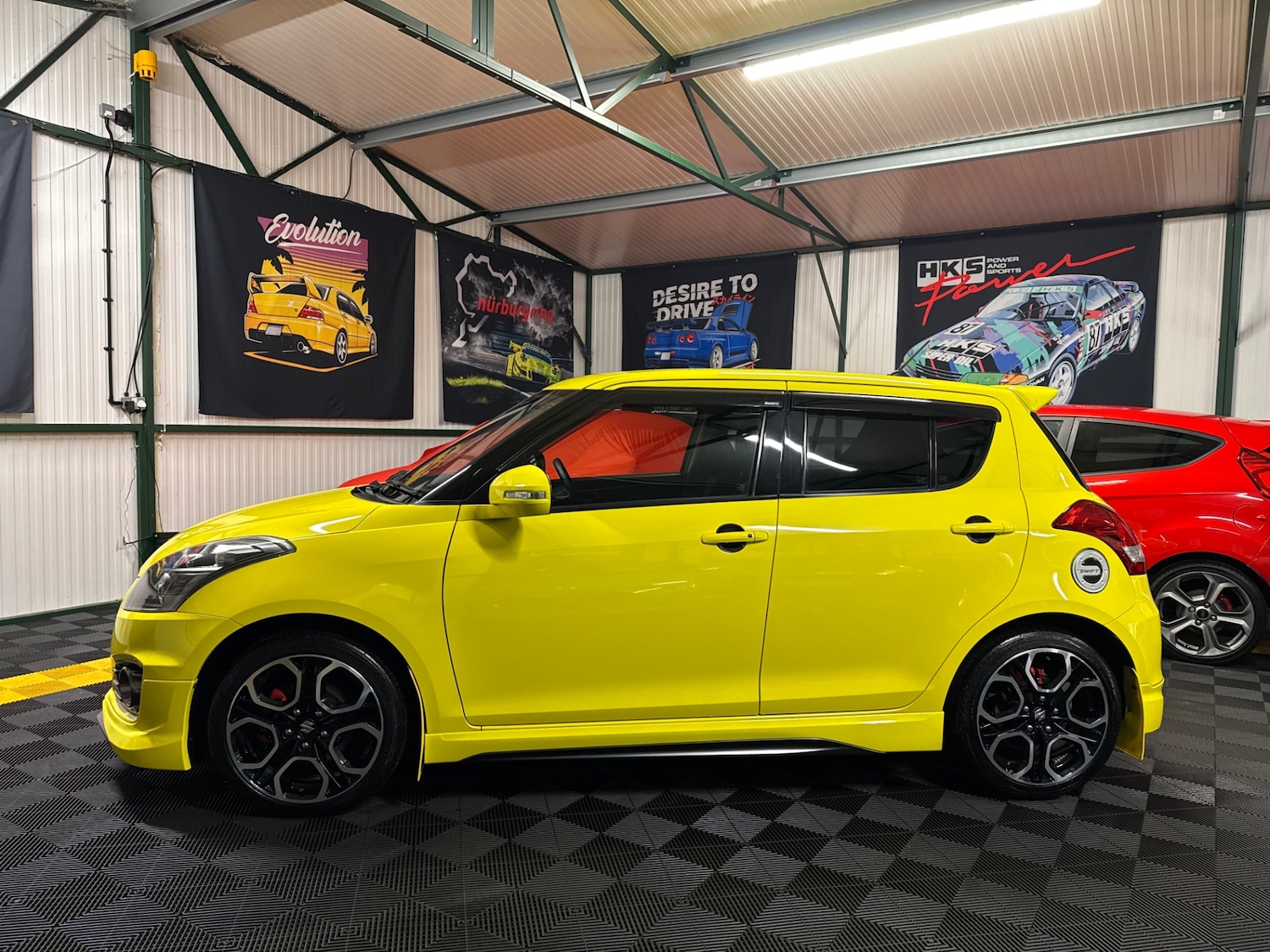 Used Suzuki Swift 2012 for sale - 77319885: Photo 4