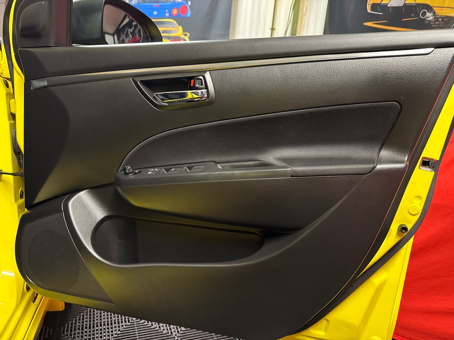 Used Suzuki Swift 2012 for sale - 77319885: Photo 61