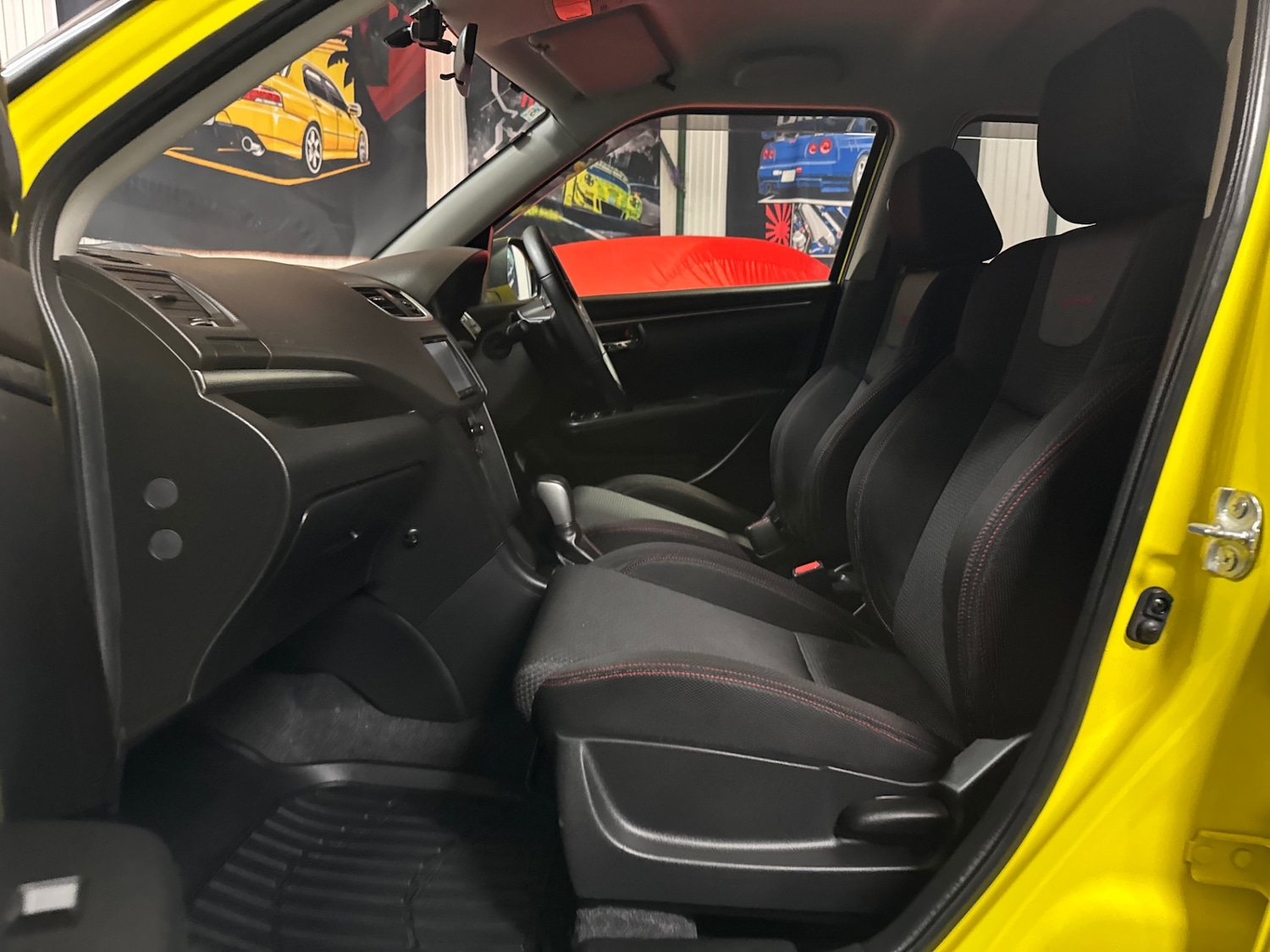 Used Suzuki Swift 2012 for sale - 77319885: Photo 74