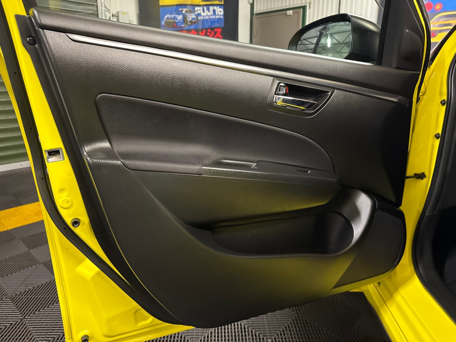 Used Suzuki Swift 2012 for sale - 77319885: Photo 76