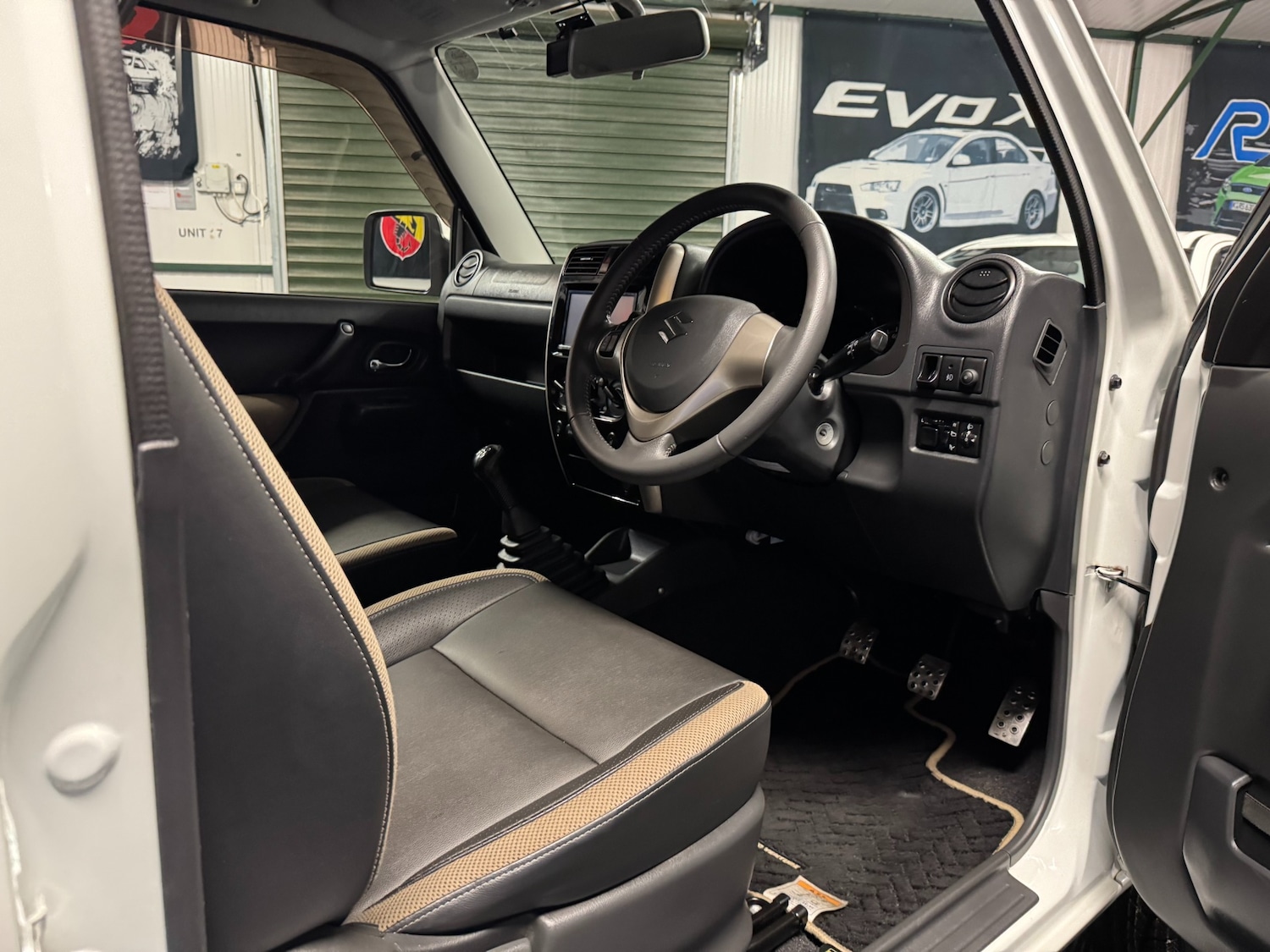 Used Suzuki Jimny 2015 for sale - 76964823: Photo 15