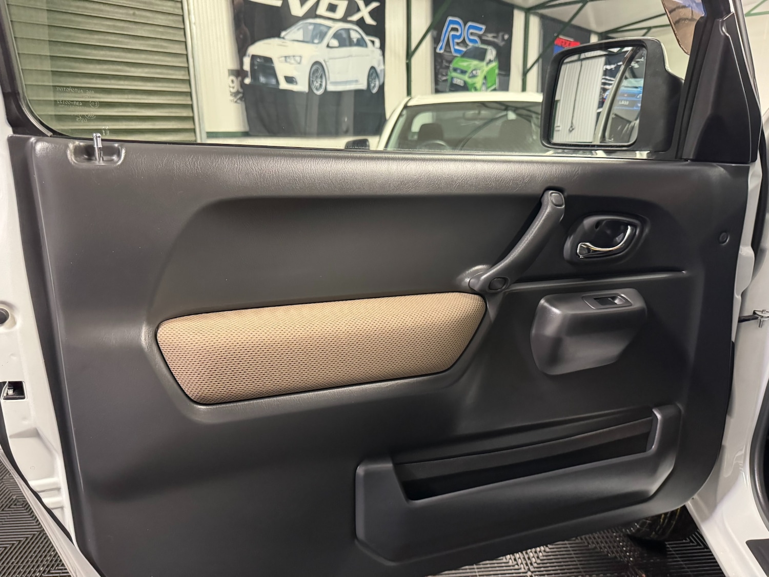 Used Suzuki Jimny 2015 for sale - 76964823: Photo 74