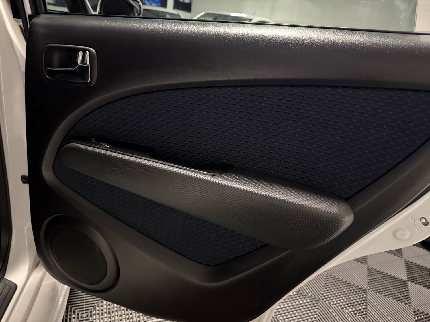 Used Mitsubishi Airtrek 2023 for sale - 77921701: Photo 56