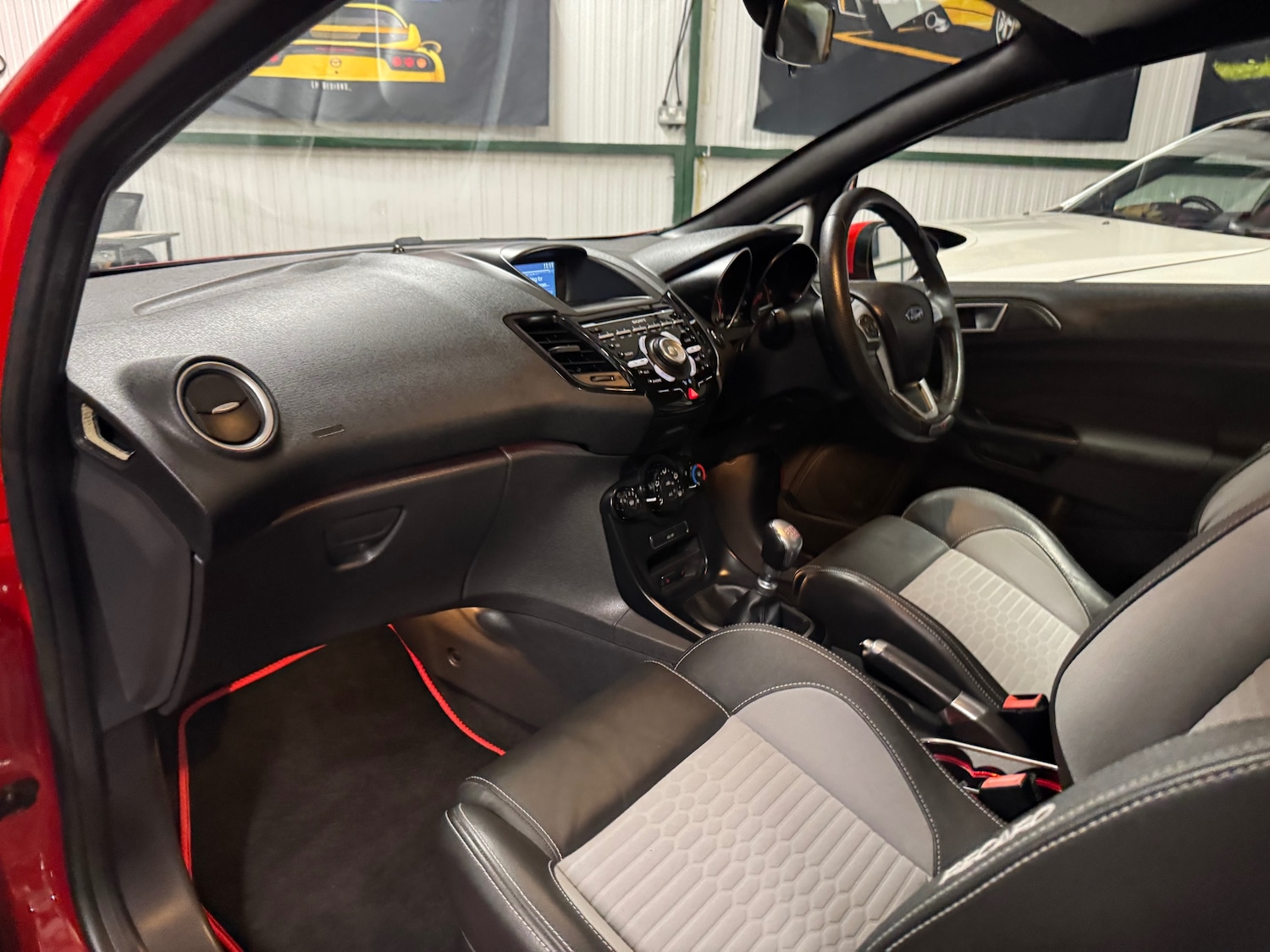 Used Ford Fiesta 2013 for sale - 77148569: Photo 16