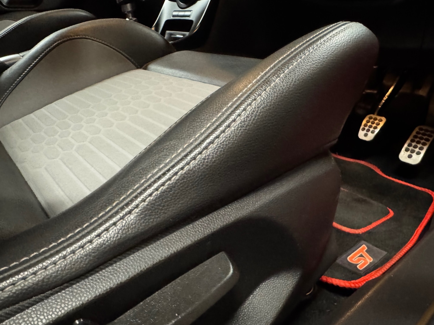 Used Ford Fiesta 2013 for sale - 77148569: Photo 62