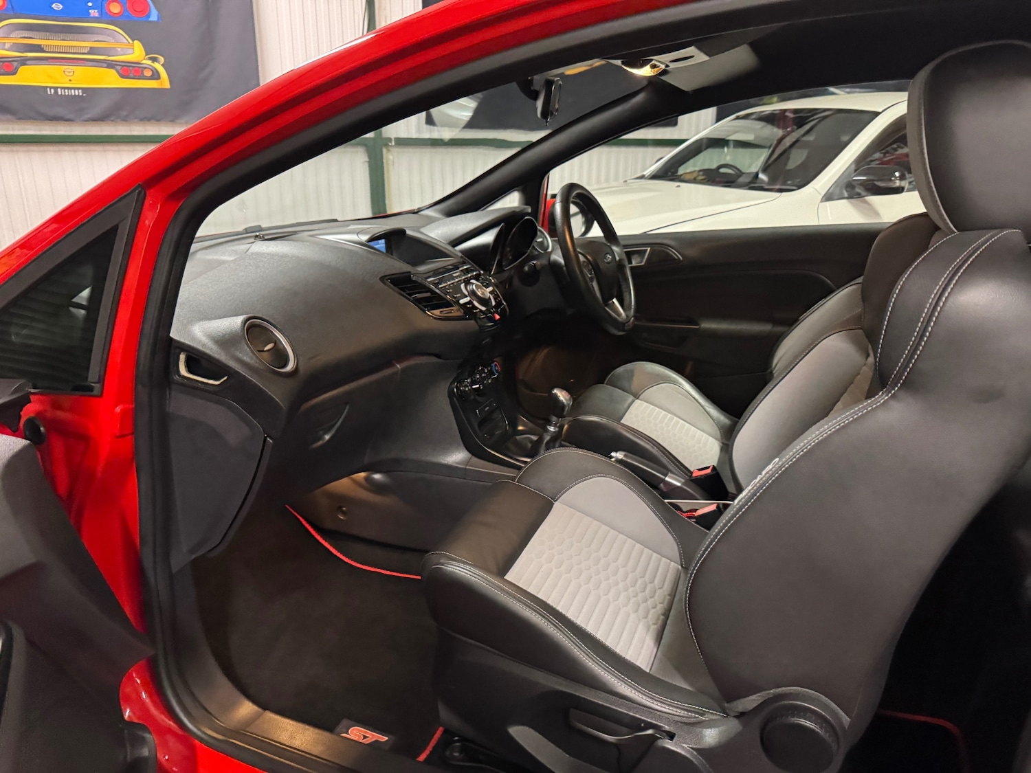 Used Ford Fiesta 2013 for sale - 77148569: Photo 72