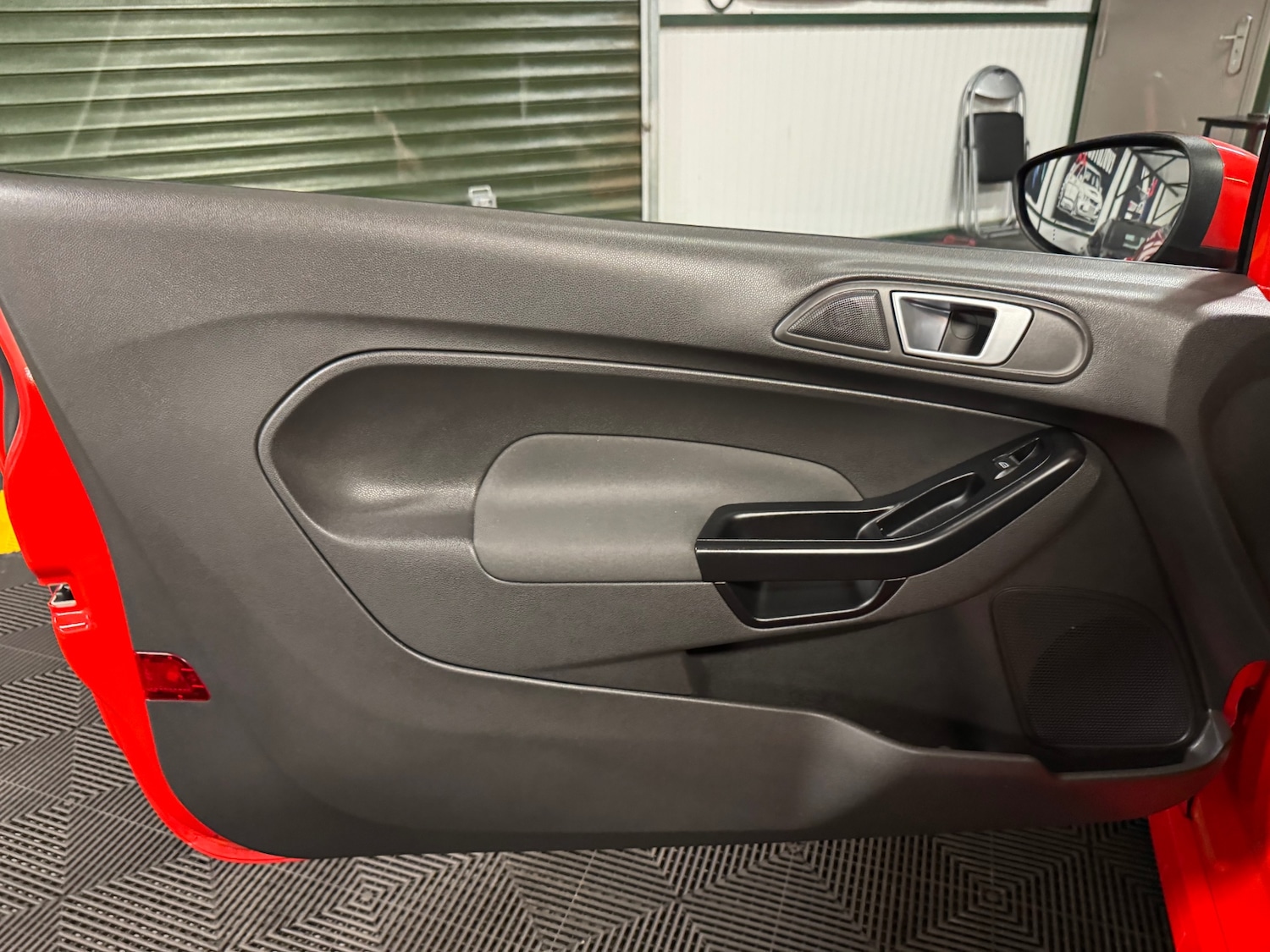 Used Ford Fiesta 2013 for sale - 77148569: Photo 81