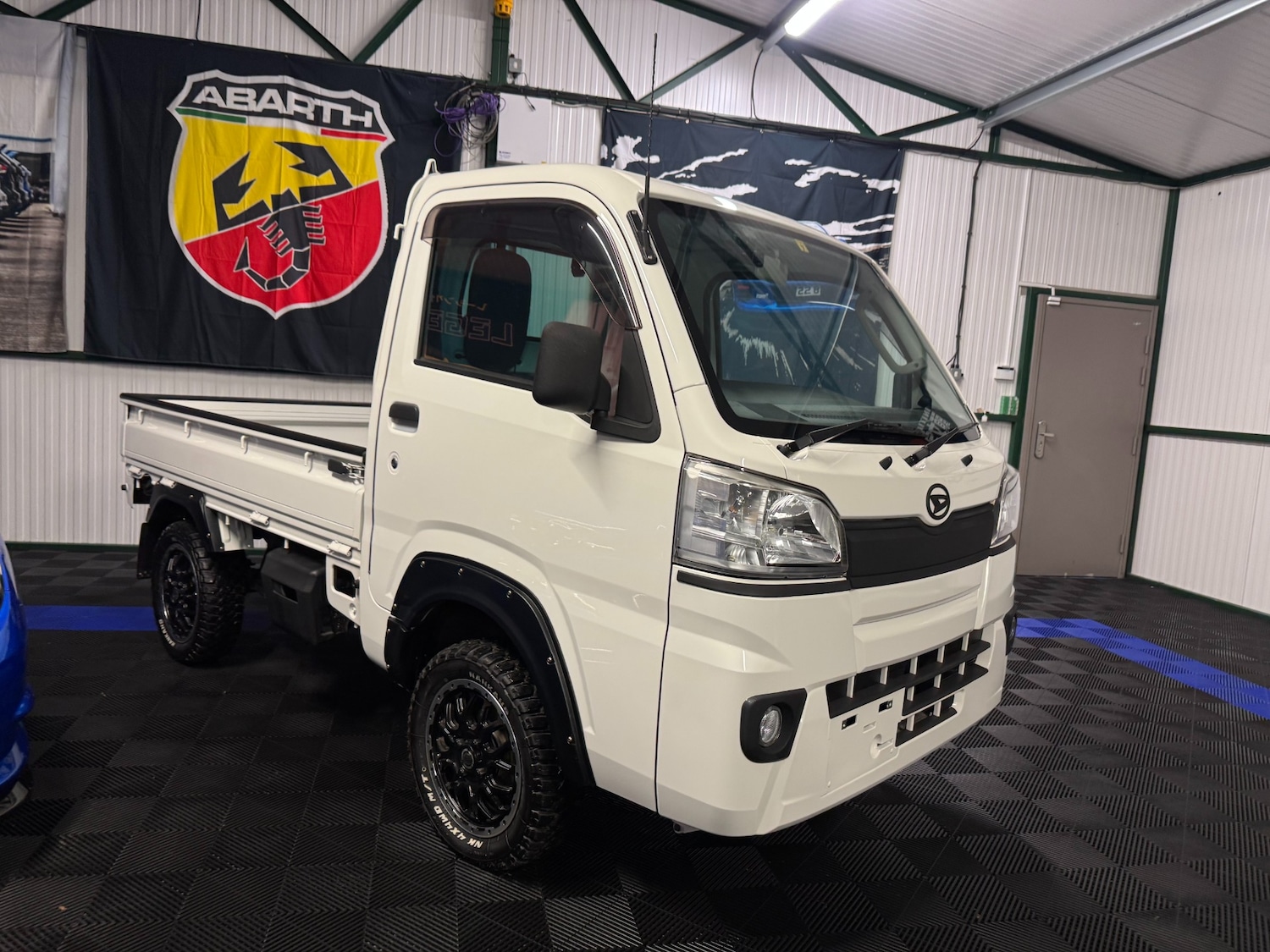 Used Daihatsu Hijet 2015 for sale - 76952224: Photo 3