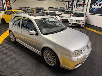 Used Volkswagen Golf 2004 for sale - 79140008: Photo