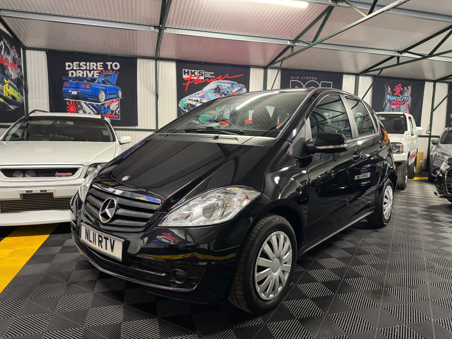 Used Mercedes-Benz A-Class 2011 for sale - 77100596: Photo 2