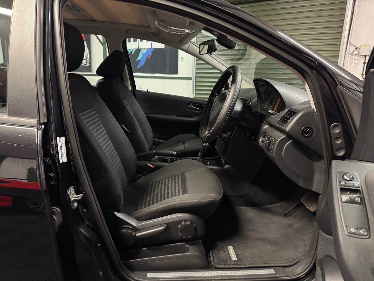 Used Mercedes-Benz A-Class 2011 for sale - 77100596: Photo 9