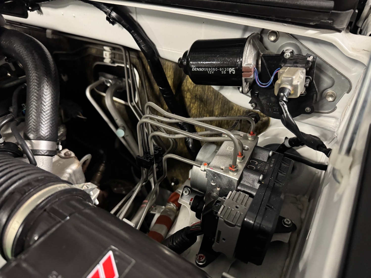 Used Suzuki Jimny 2015 for sale - 76964304: Photo 98