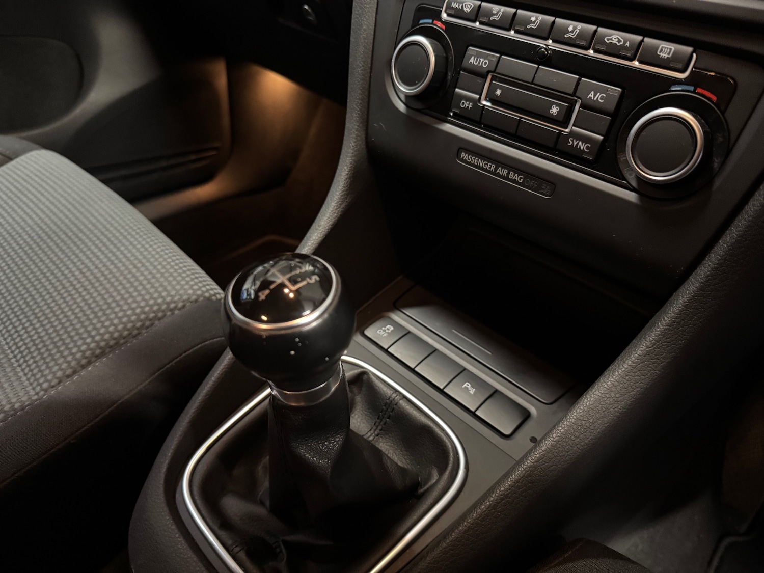 Used Volkswagen Golf 2012 for sale - 77357500: Photo 69