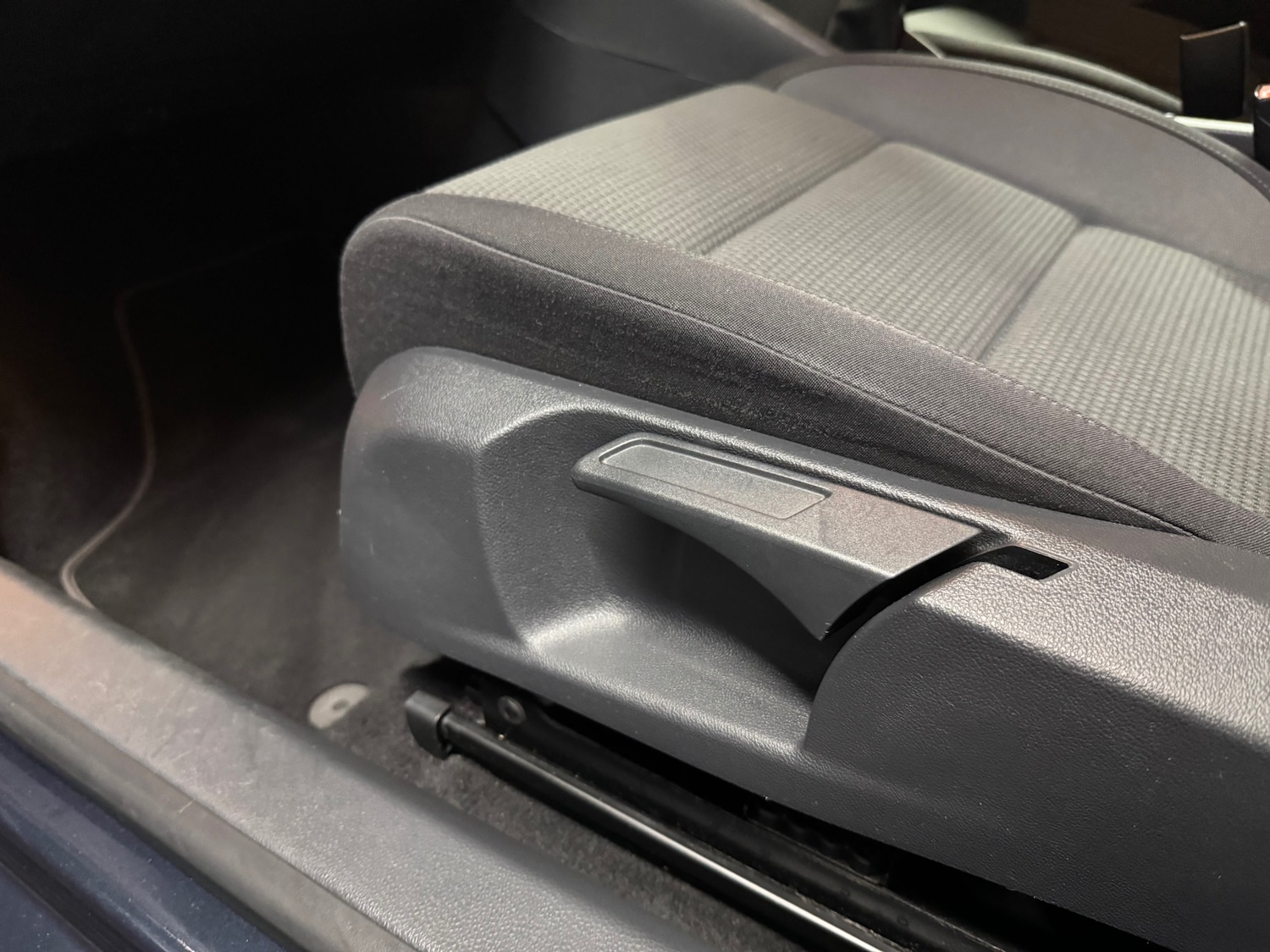 Used Volkswagen Golf 2012 for sale - 77357500: Photo 82