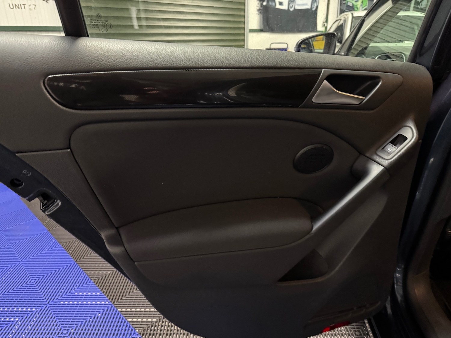 Used Volkswagen Golf 2012 for sale - 77357500: Photo 85