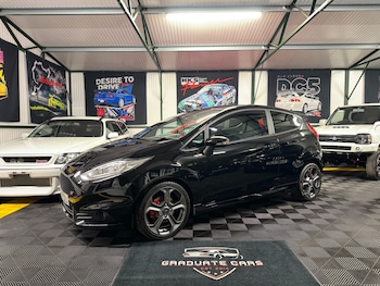 Used Ford Fiesta 2017 for sale - 76963013: Photo