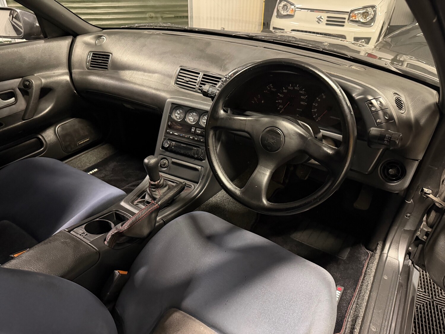 Used Nissan Skyline 1992 for sale - 78213995: Photo 87