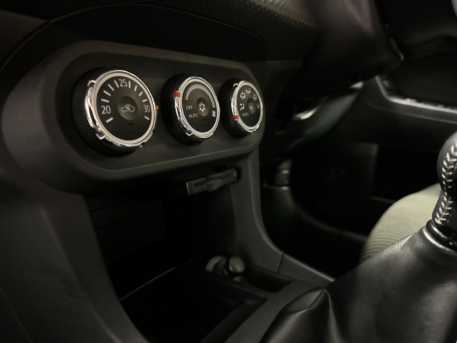 Used Mitsubishi Lancer 2025 for sale - 76963677: Photo 77