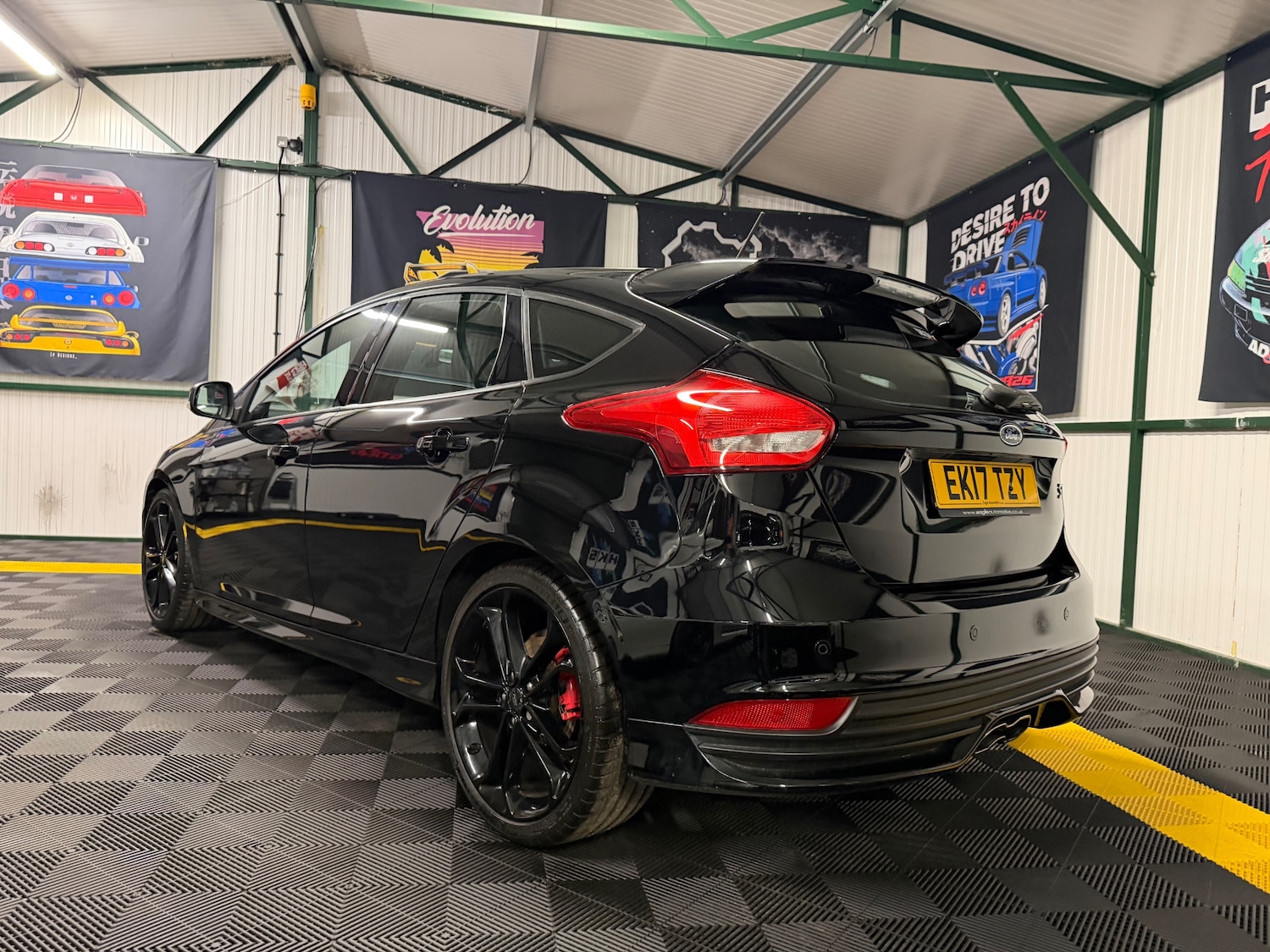 Used Ford Focus 2017 for sale - 78062364: Photo 3