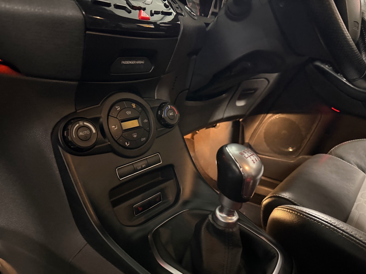 Used Ford Fiesta 2015 for sale - 77891537: Photo 12