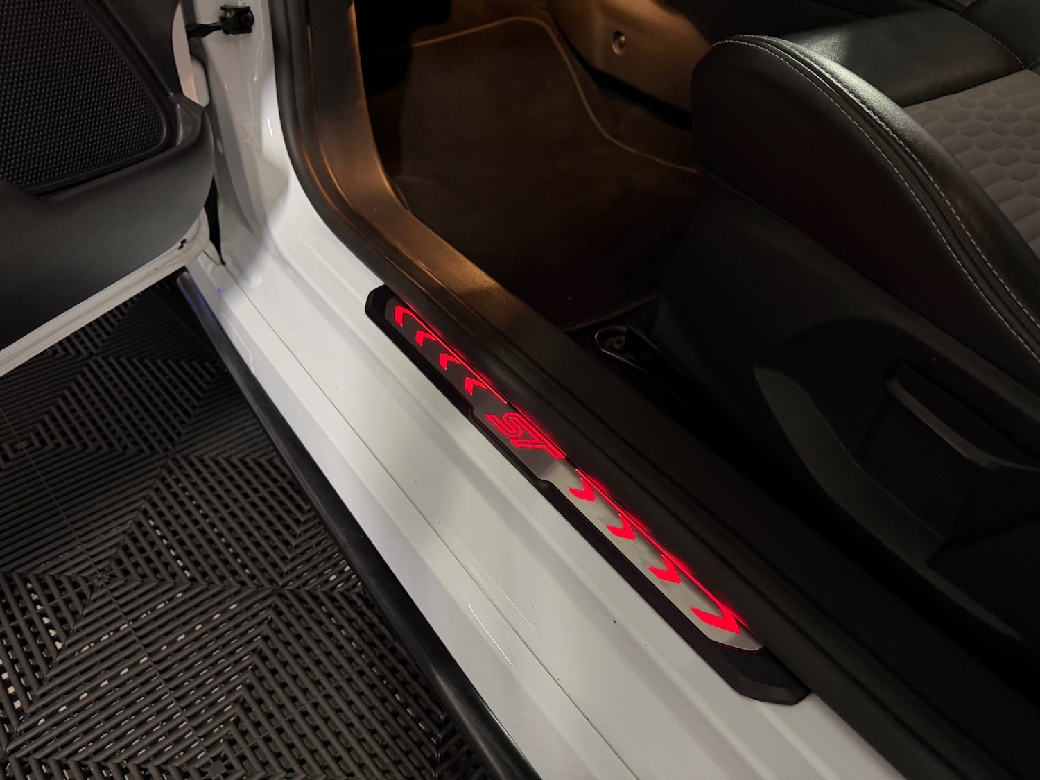 Used Ford Fiesta 2015 for sale - 77891537: Photo 15