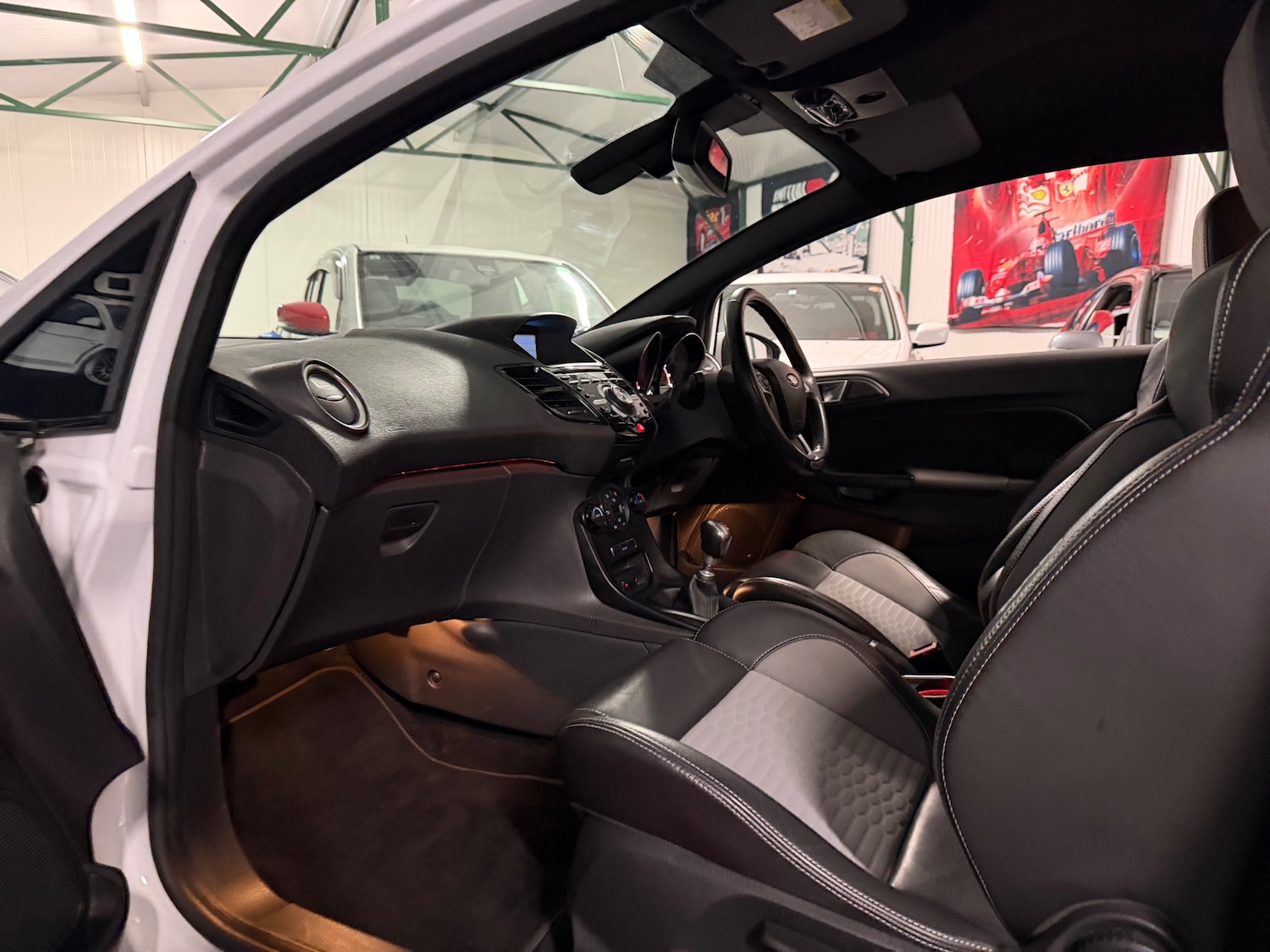 Used Ford Fiesta 2015 for sale - 77891537: Photo 76