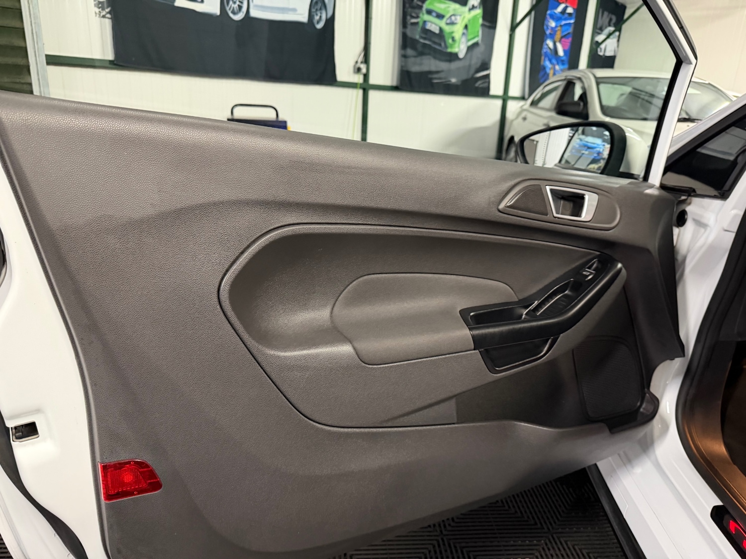 Used Ford Fiesta 2015 for sale - 77891537: Photo 84