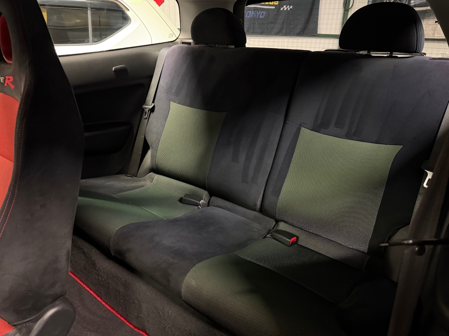 Used Honda Civic 2004 for sale - 77750396: Photo 16