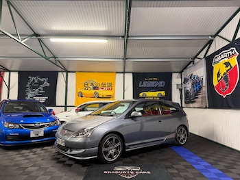 Used Honda Civic 2004 for sale - 77750396: Photo