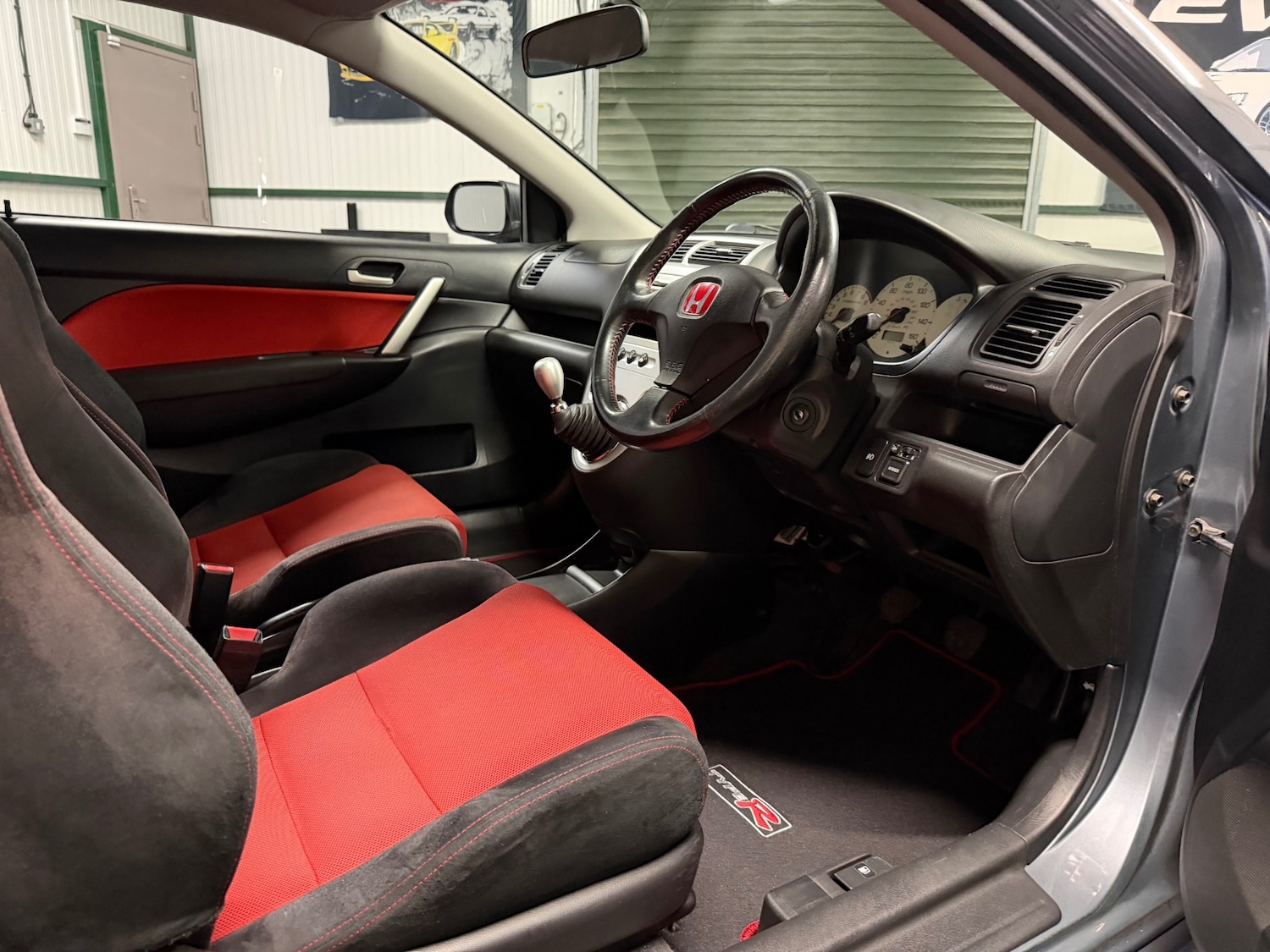 Used Honda Civic 2004 for sale - 77750396: Photo 61