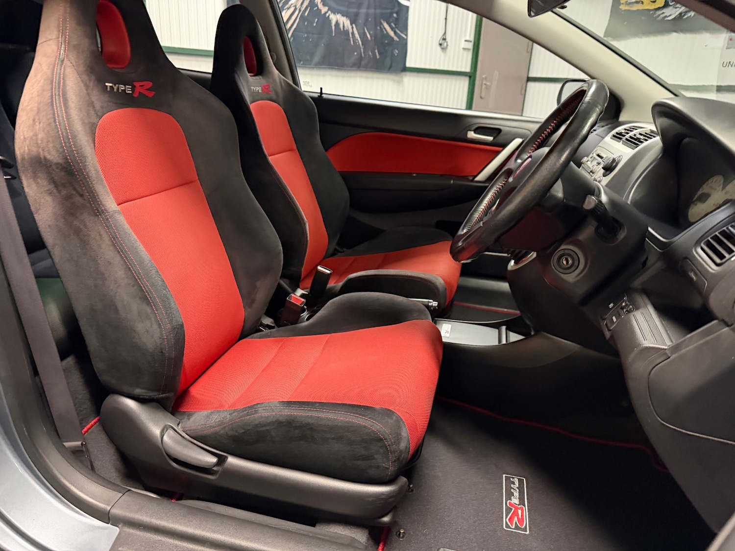 Used Honda Civic 2004 for sale - 77750396: Photo 65