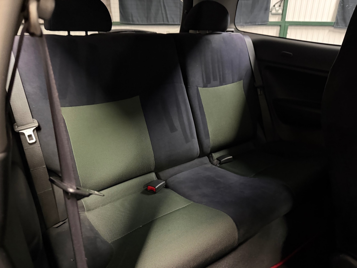 Used Honda Civic 2004 for sale - 77750396: Photo 68