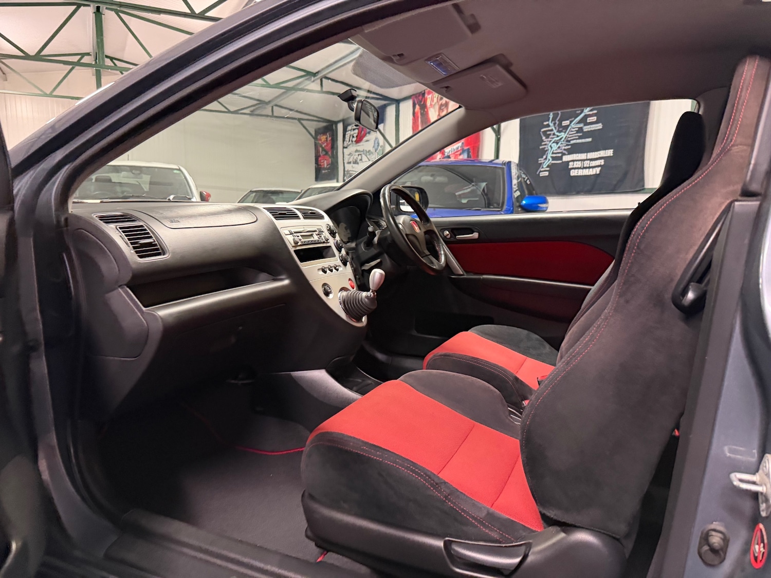 Used Honda Civic 2004 for sale - 77750396: Photo 73