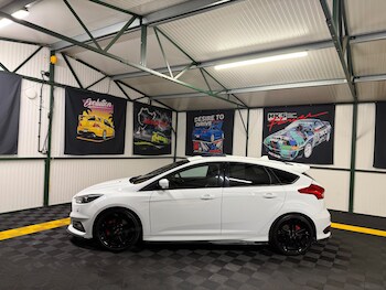 Used Ford Focus 2017 for sale - 78656144: Photo