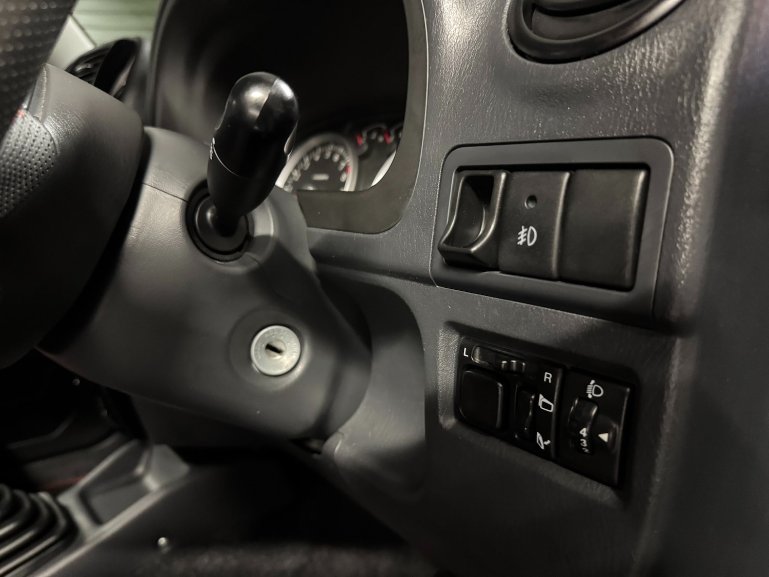 Used Suzuki Jimny 2012 for sale - 76965675: Photo 59