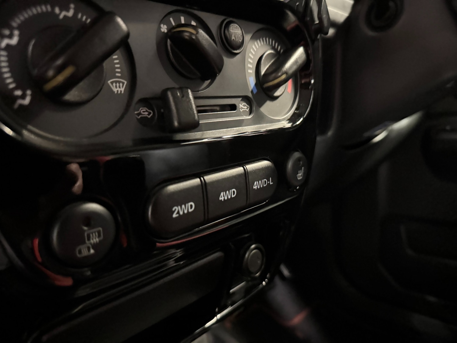 Used Suzuki Jimny 2012 for sale - 76965675: Photo 70