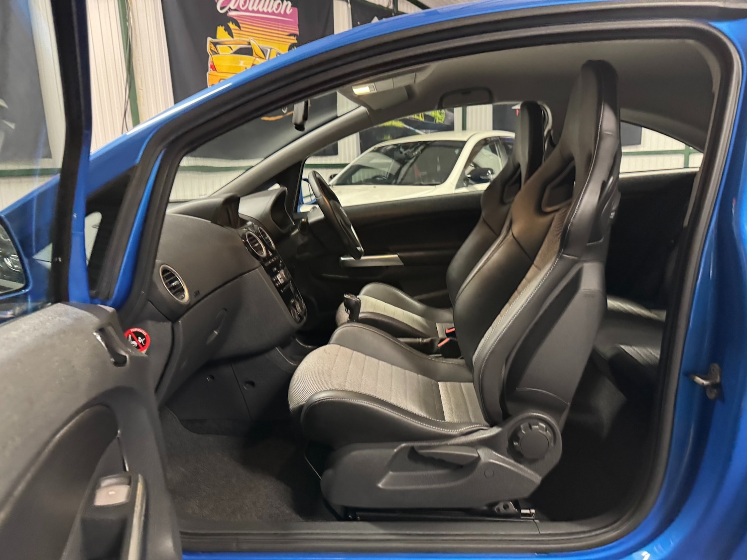 Used Vauxhall Corsa 2014 for sale - 76965681: Photo 70