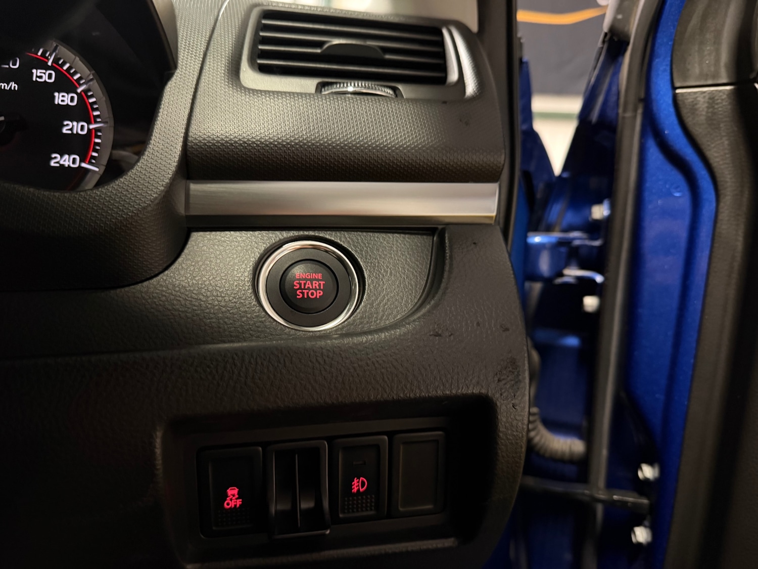 Used Suzuki Swift 2012 for sale - 78062334: Photo 67