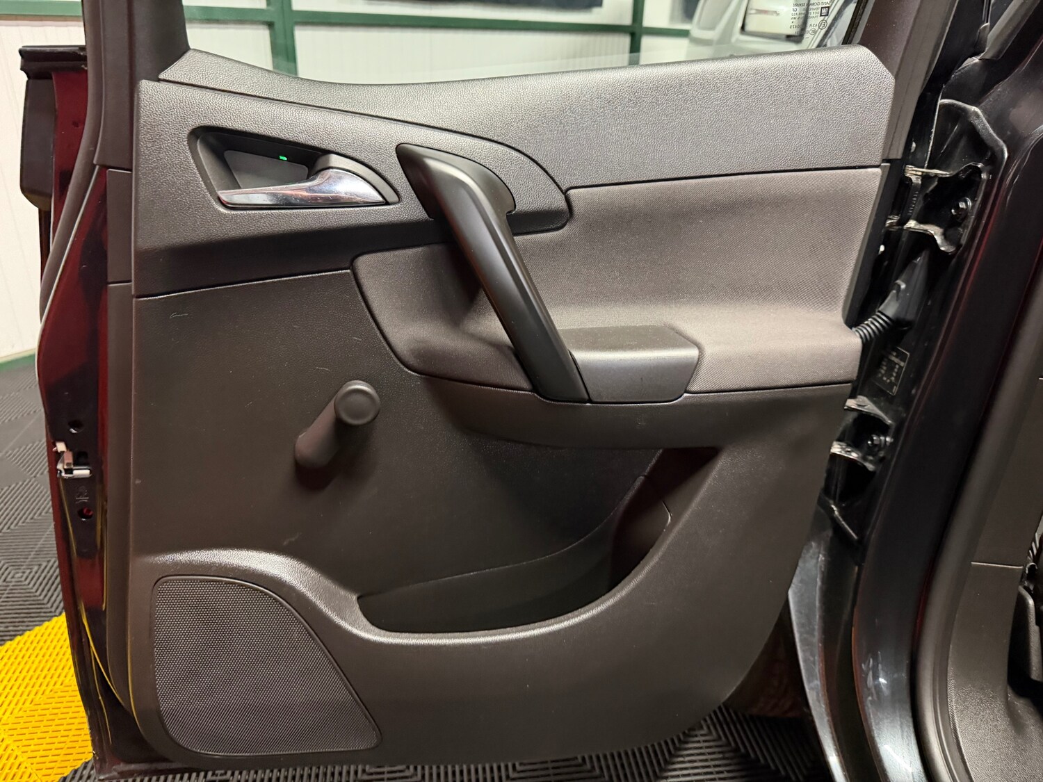 Used Vauxhall Meriva 2015 for sale - 78146116: Photo 52