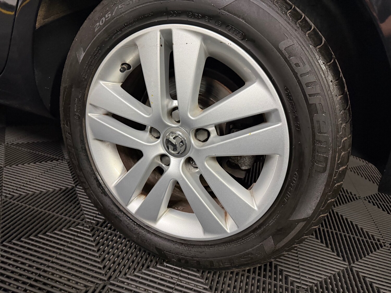 Used Vauxhall Meriva 2015 for sale - 78146116: Photo 65