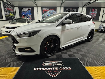 2017 (67) - 2.0T EcoBoost ST-3 5dr