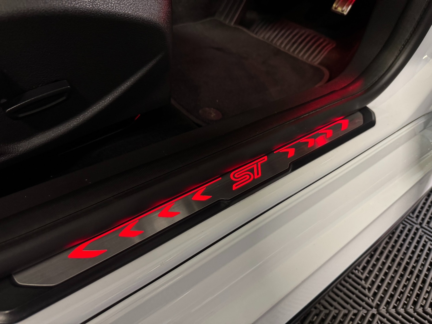 Used Ford Focus 2017 for sale - 76963609: Photo 59