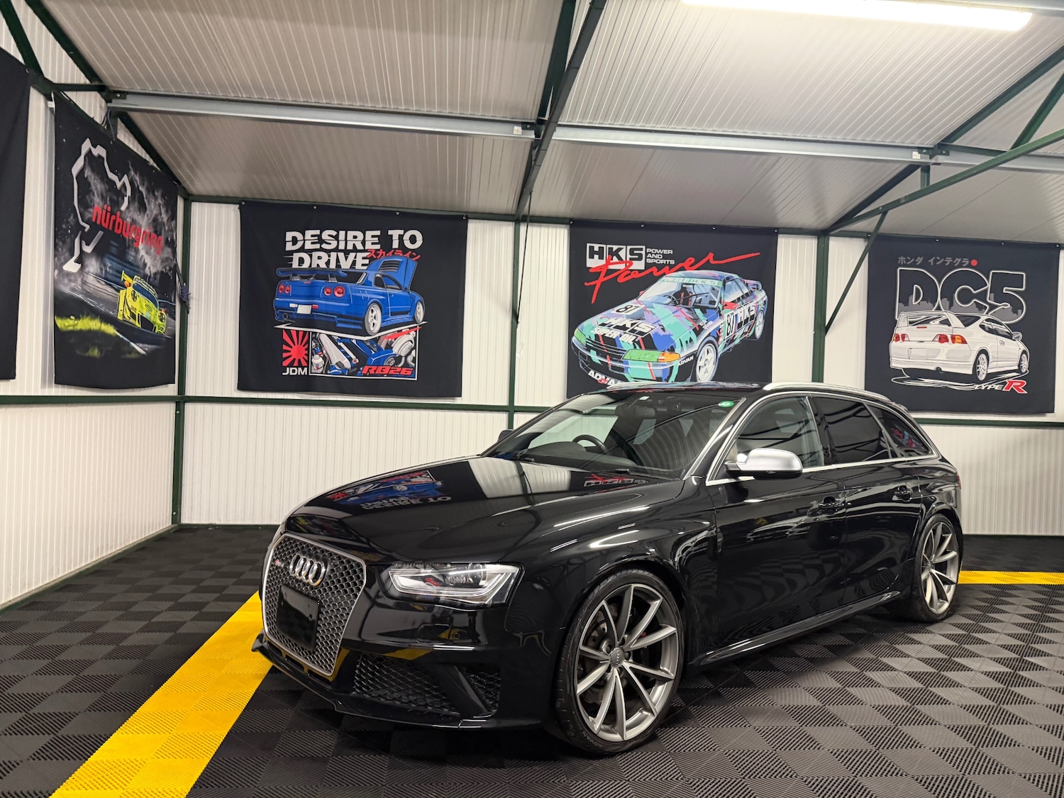 Used Audi RS4 2013 for sale - 78114989: Photo 2