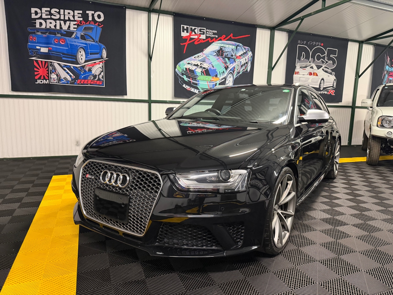 Used Audi RS4 2013 for sale - 78114989: Photo 29