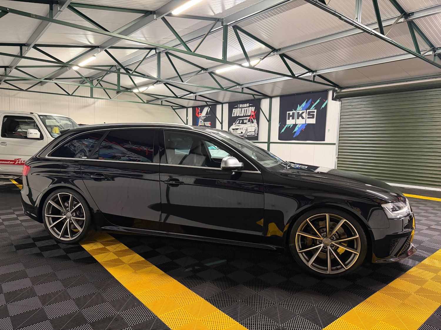 Used Audi RS4 2013 for sale - 78114989: Photo 36